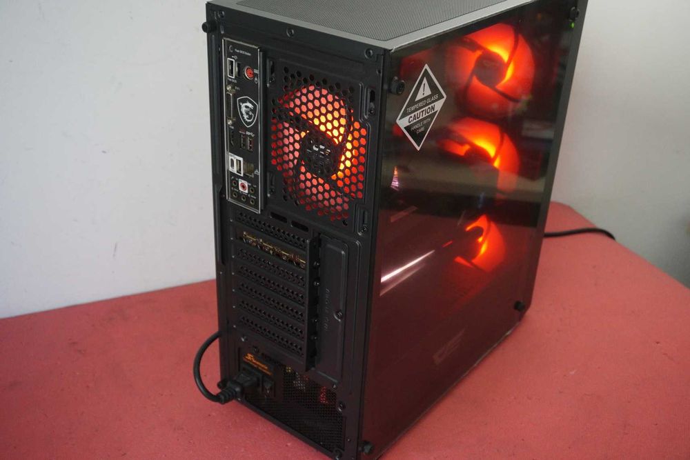 Gaming: Ryzen 5500/ B450/ RX 6800 Aorus/ 16GB RAM/ 1TB Samsung Nvme