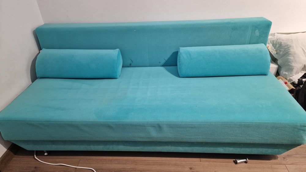 Vând canapea extensibila albastră