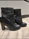 Botine negre din piele cu to gros, marimea 36, Reserved