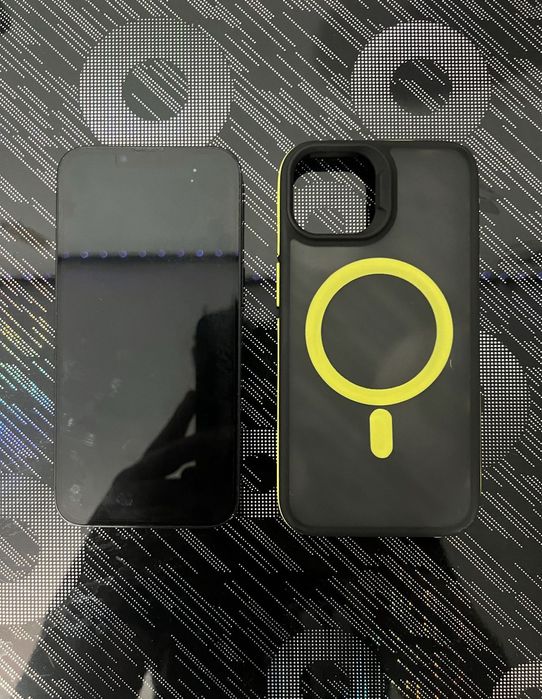 Vând  telefon iPhone 13