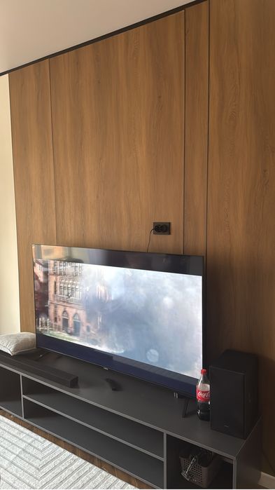 Продам плейстешн 5 и телевизор в сборе почти новое все