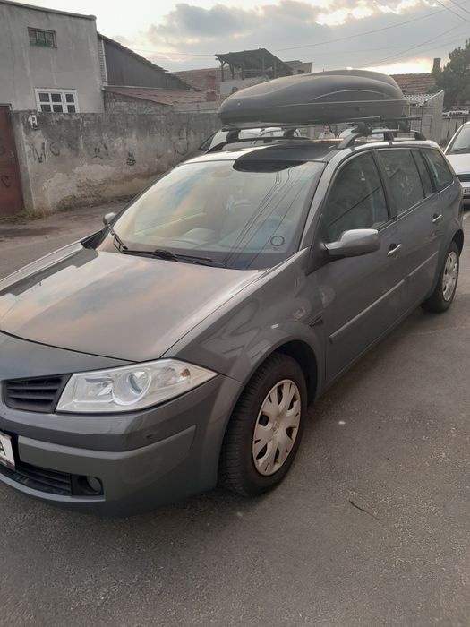 De vinzare renault megan 2