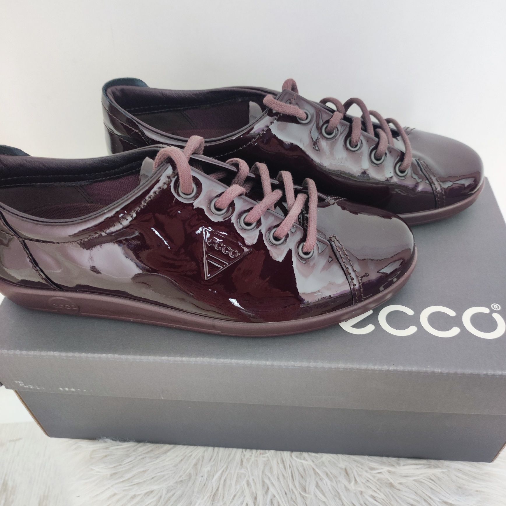 Обувки ECCO  естествена кожа