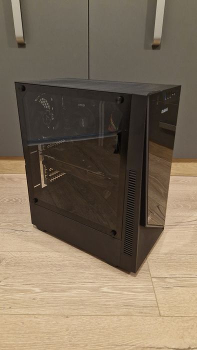 Компютър - Ryzen 5 / GTX 1060 6GB / 16GB RAM / SSD / Windows 11