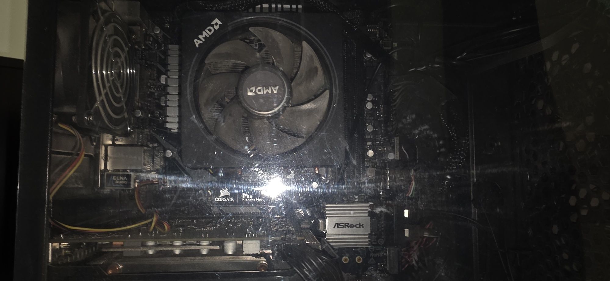 Компютър/PC настолен компютър AMD Ryzen 7 2700X