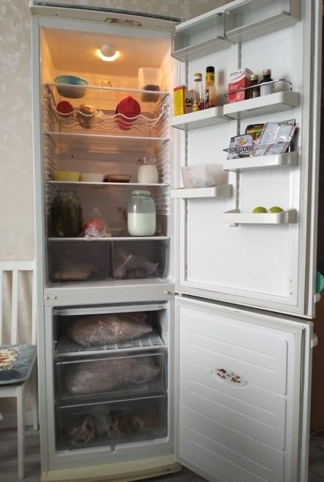 Продам холодильник