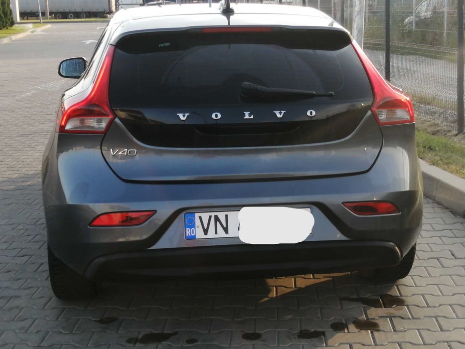 Vând Volvo v40 1.6 Diesel
