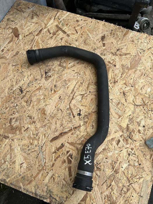 Воден маркуч БМВ Х5 Е70 /радиатор- двигател/bmw x5