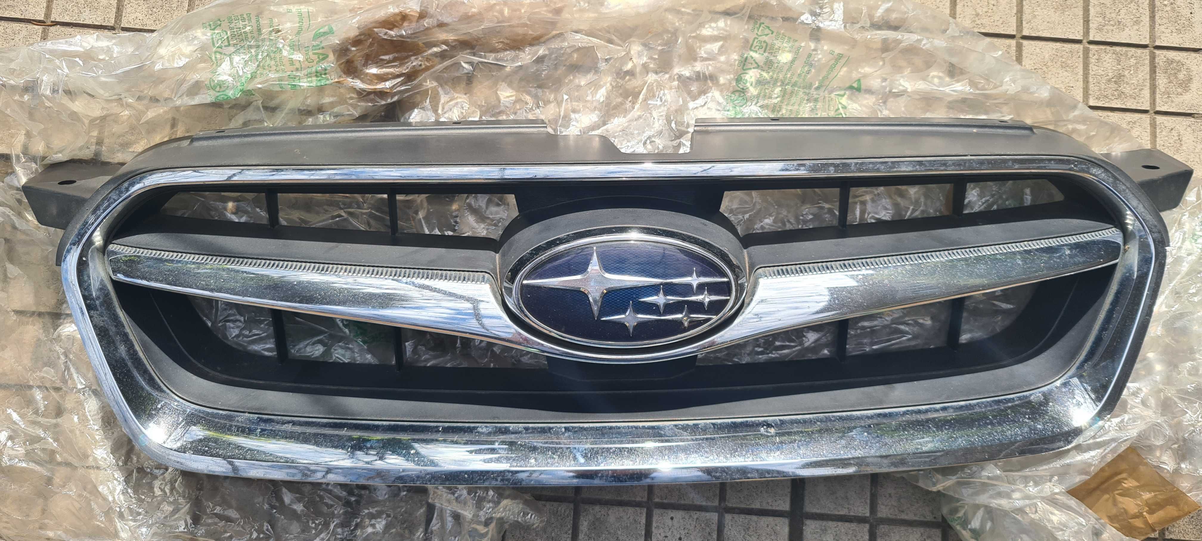 Декоративна решетка Subaru Legacy facelift B13
