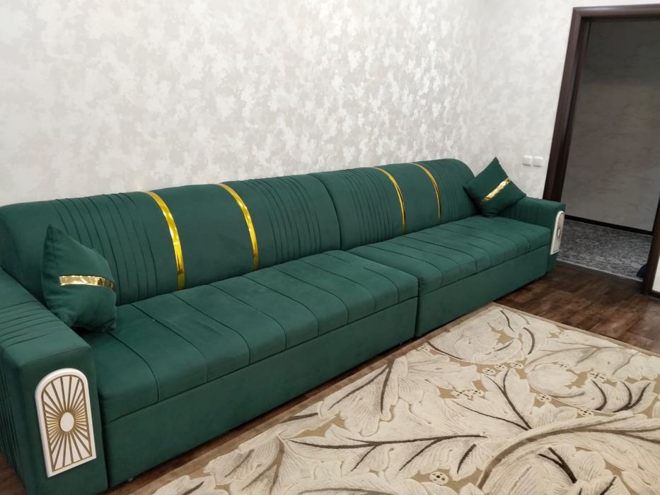 4 м диван в идеальном состояний