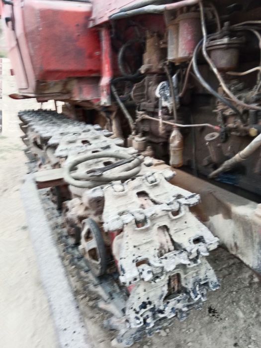 Buldozer DT75 sotiladi