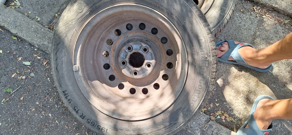 Железни джанти с гуми