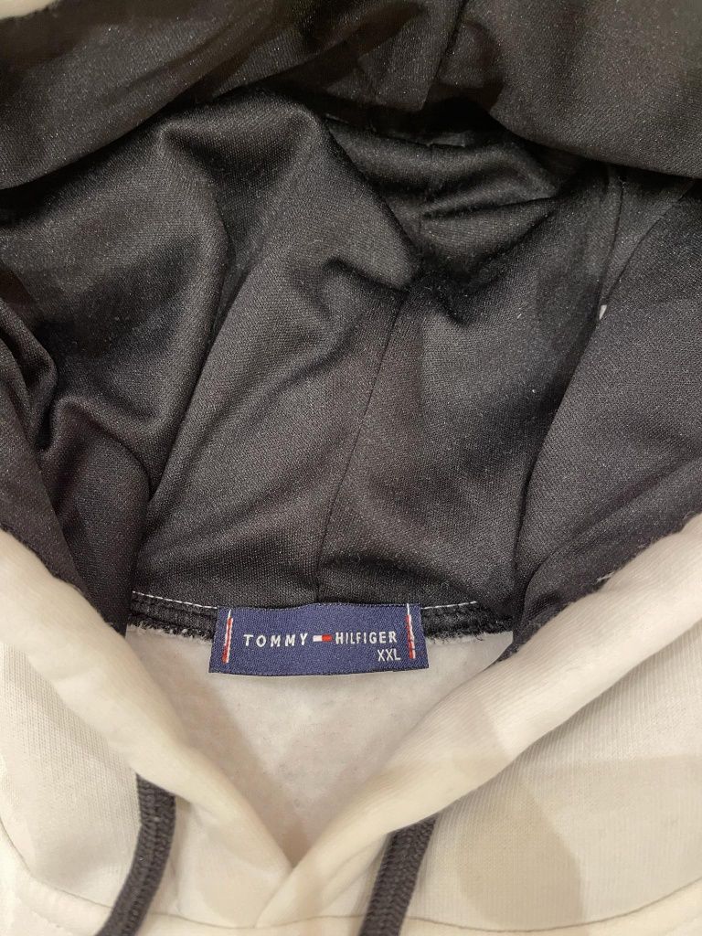 Екип Tommy Hilfiger XXL