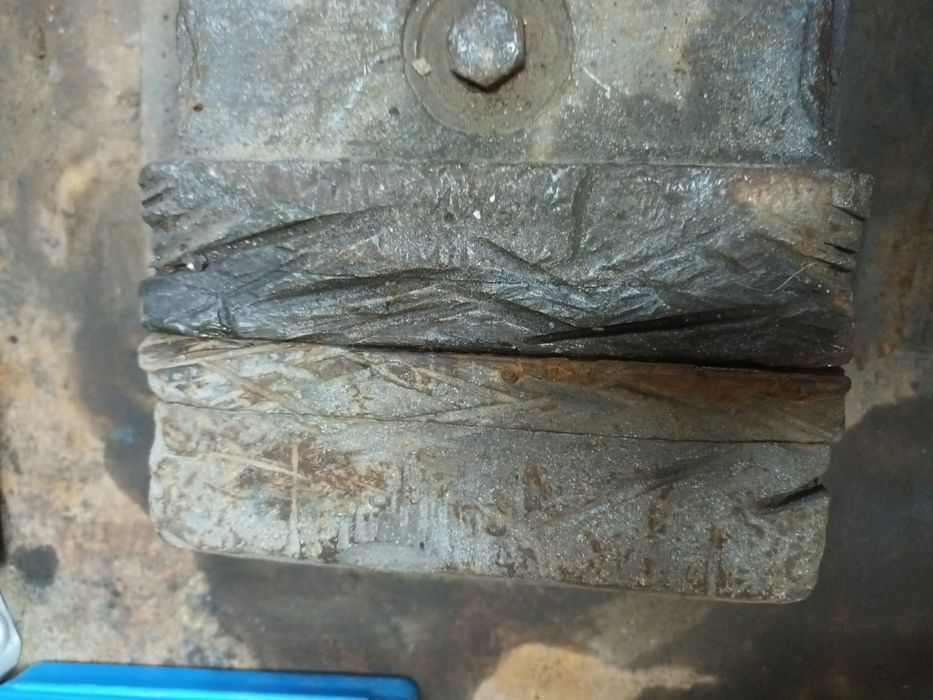 Menghina mare 200 românească