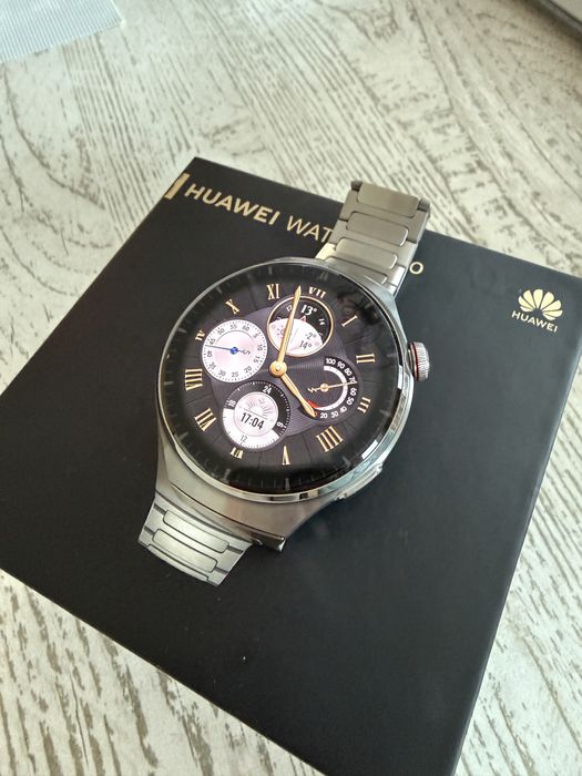 Продавам Huawei Watch 4 Pro