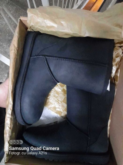 Cizme dama UGG Classic Short Leather