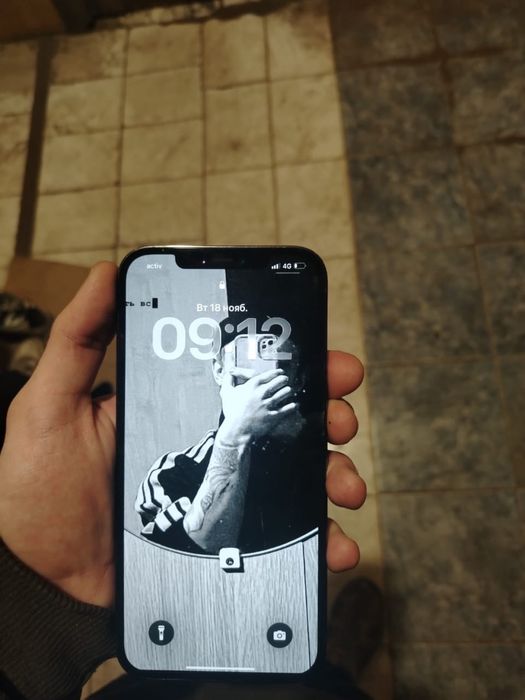 Продам айфон 12 про макс