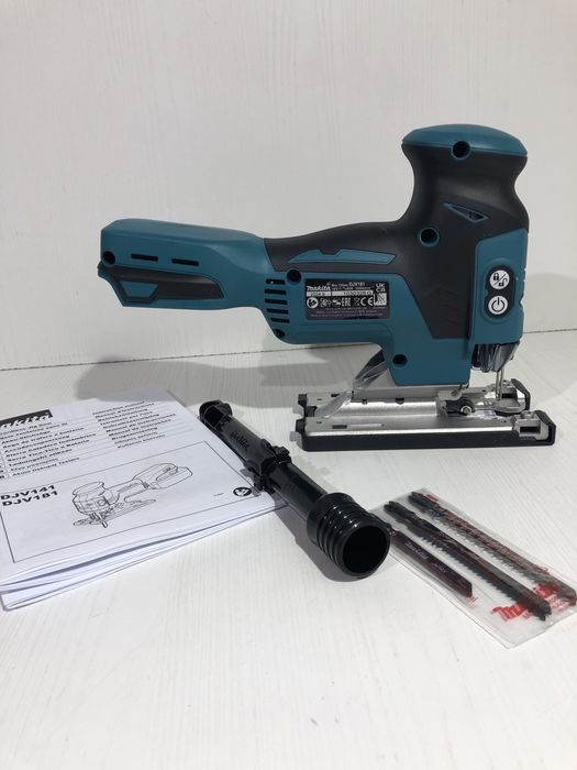 Fierăstrău pendular Makita DJV 181