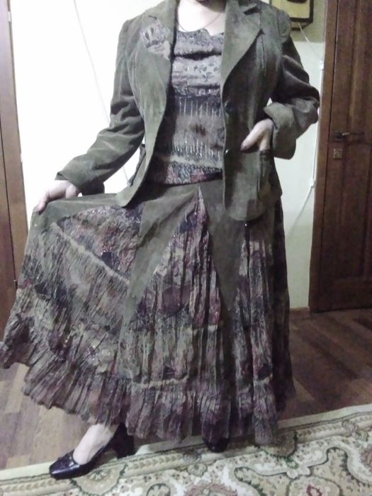 Тройка. На 46/48 размер