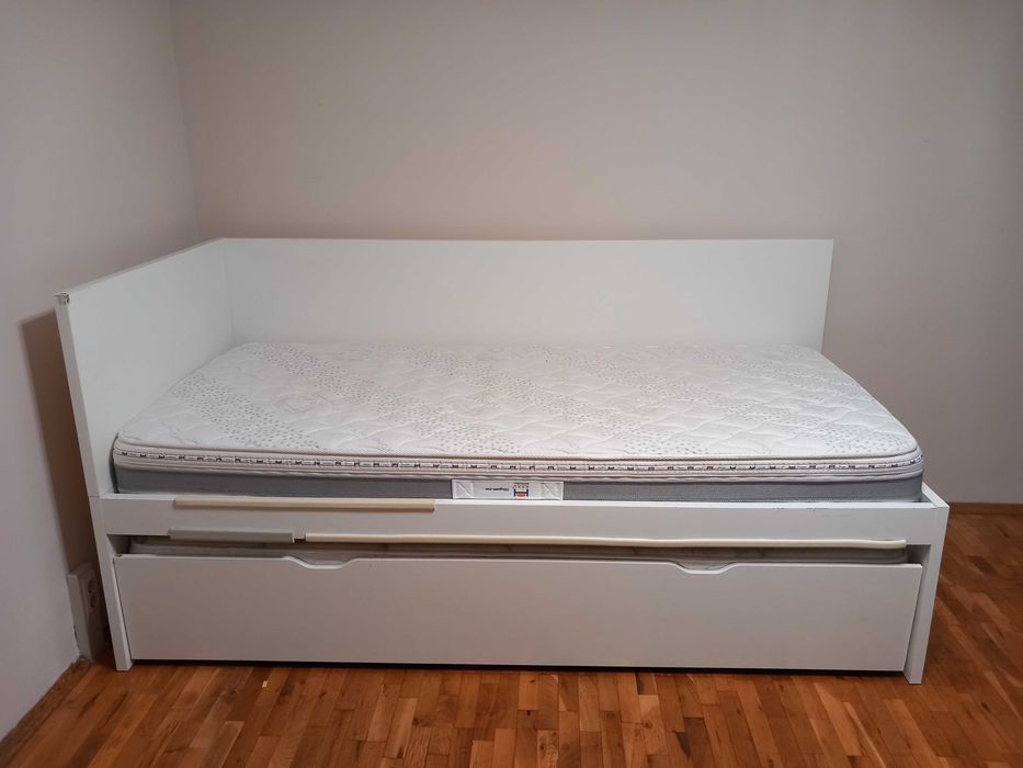 Двойно разтегателно легло с 2 матрака