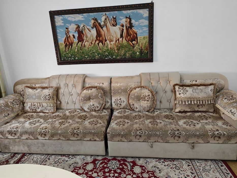 Диван жағдайы жақсы