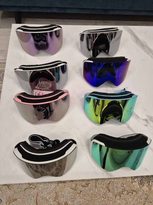 Горнолыжные маски с линзами на магнитах

Линза: