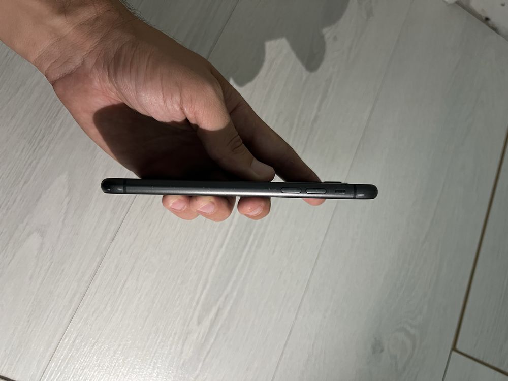 Продам Iphone 11 в хорошем состояний