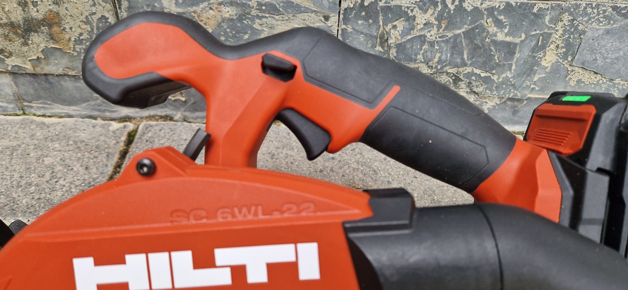 Hilti circular pe acumulator