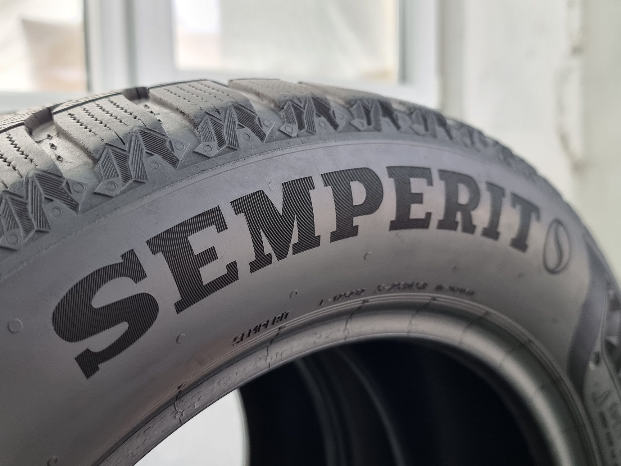 205/55/16 Semperit 2Броя: 150лв 6.5мм