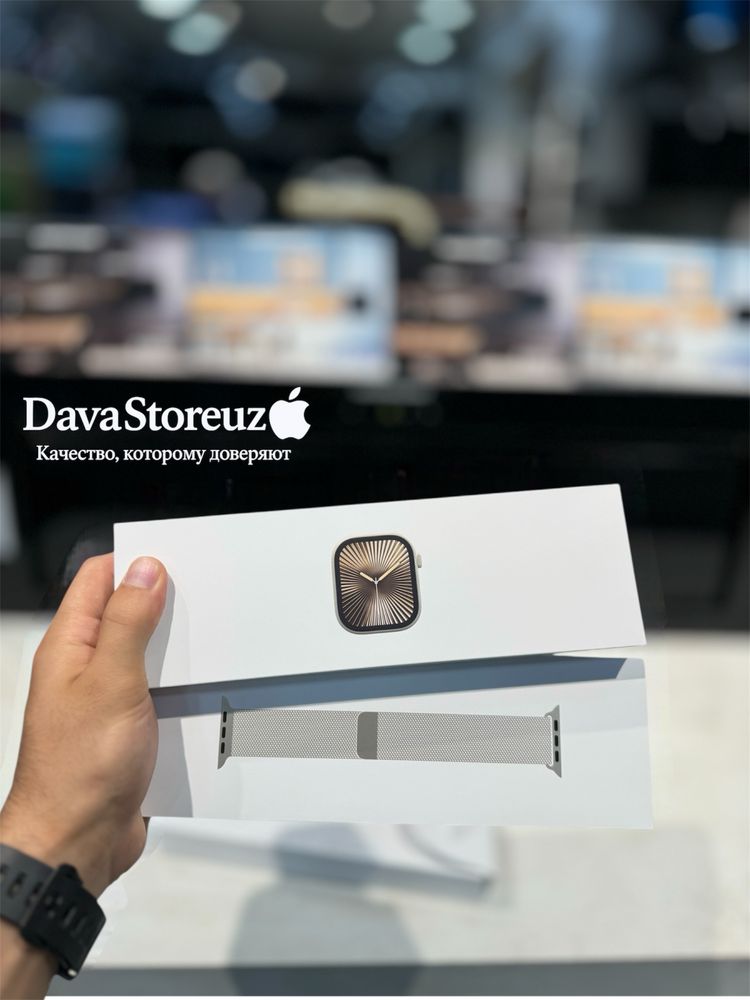 Apple Watch 10 Milanese Loop Gold