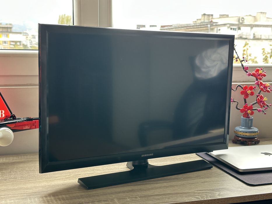 Телевизор samsung 24 inch