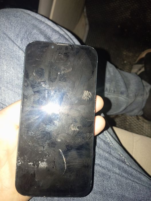 Айфон 13 сатылады