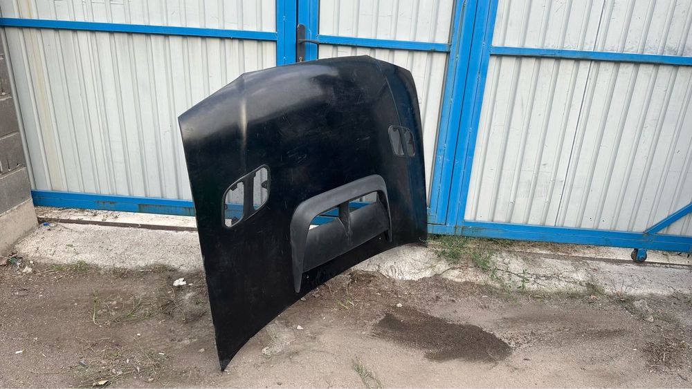 Капот subaru impreza GC/GF с вставками и обратным выдувом