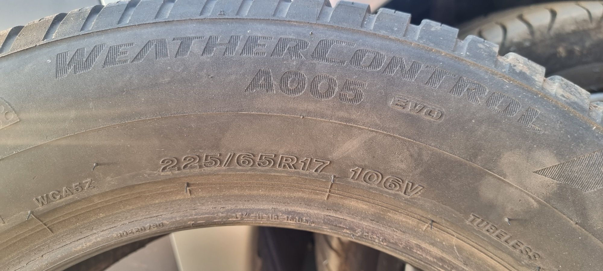 Гуми 225 65 17 Bridgestone