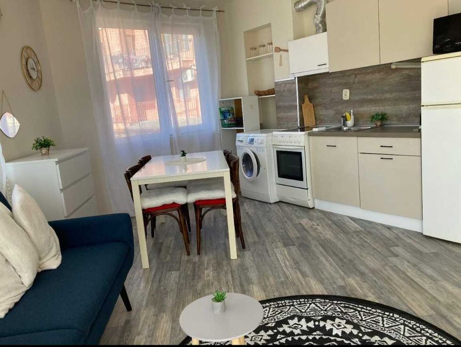 Дава се под наем Тристаен апартамент в Бургас, Сарафово - 100 кв.м за 440 € - Снимка #4