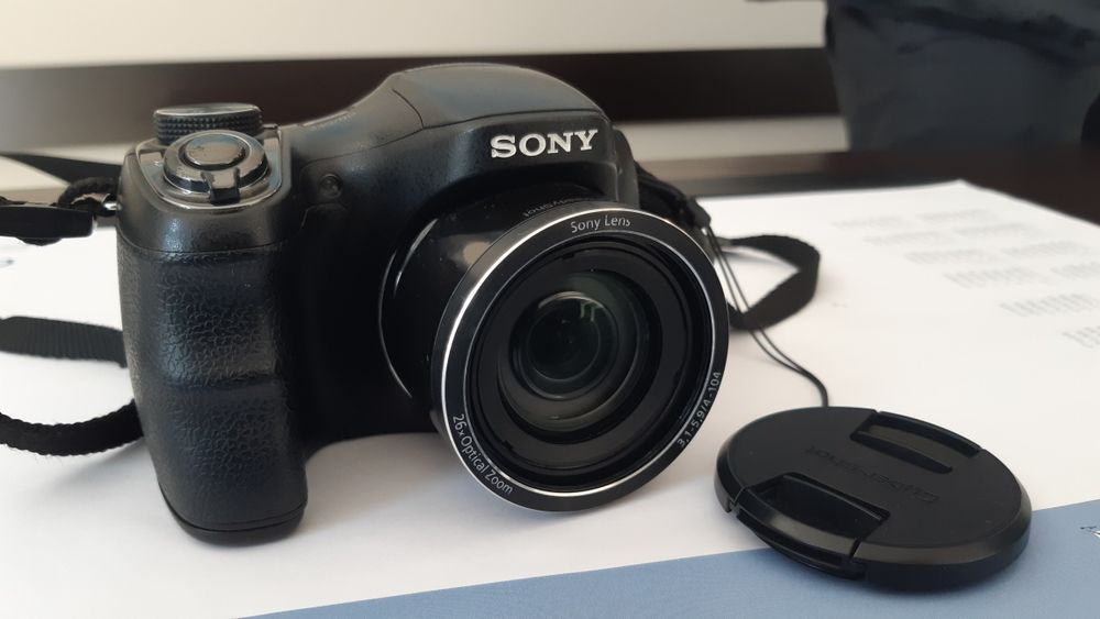 Цифров фотоапарат Sony Cyber-shot DSC H-200 Black