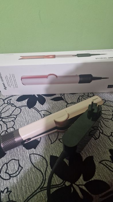 Dyson airstrip  presa