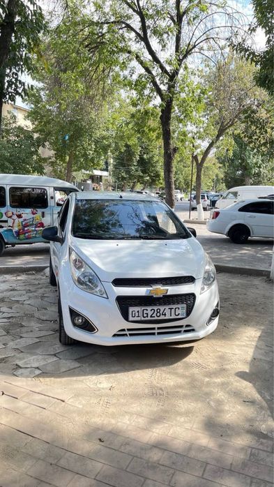 Продается SPARK 2010 года