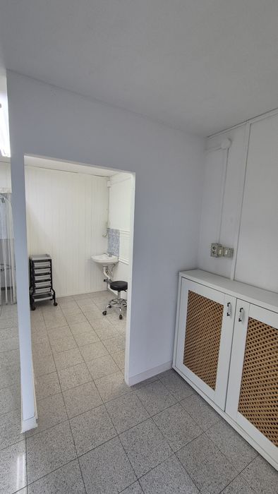 Spatiu de inchiriat în cartier Confecții, cheltuieli foarte mici, 22mp
