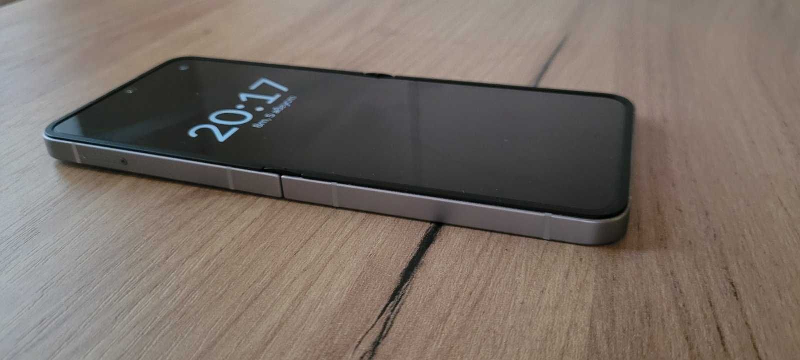 Samsung Galaxy Z Flip 6 512GB,Silver Shadow