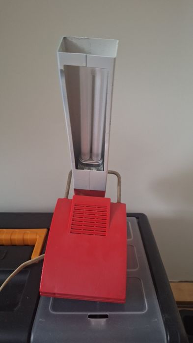 Veioza cu bec economic