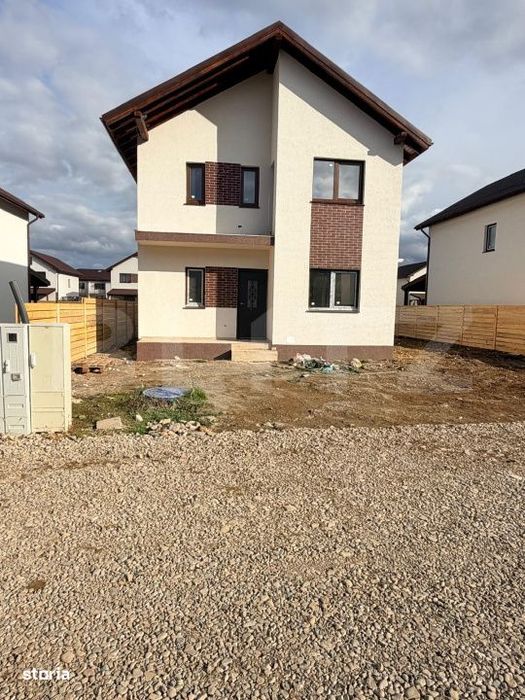 Casa individuala la cheie, 3 km de Brasov, cartier nou cu acces facil