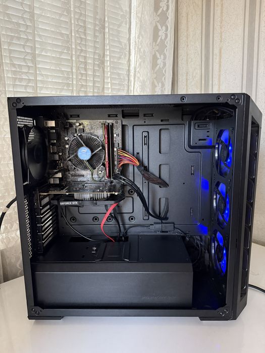 Геймърски компютър GeForce GTX 1650 4GB I3-9100F 3.6GHz 16GB