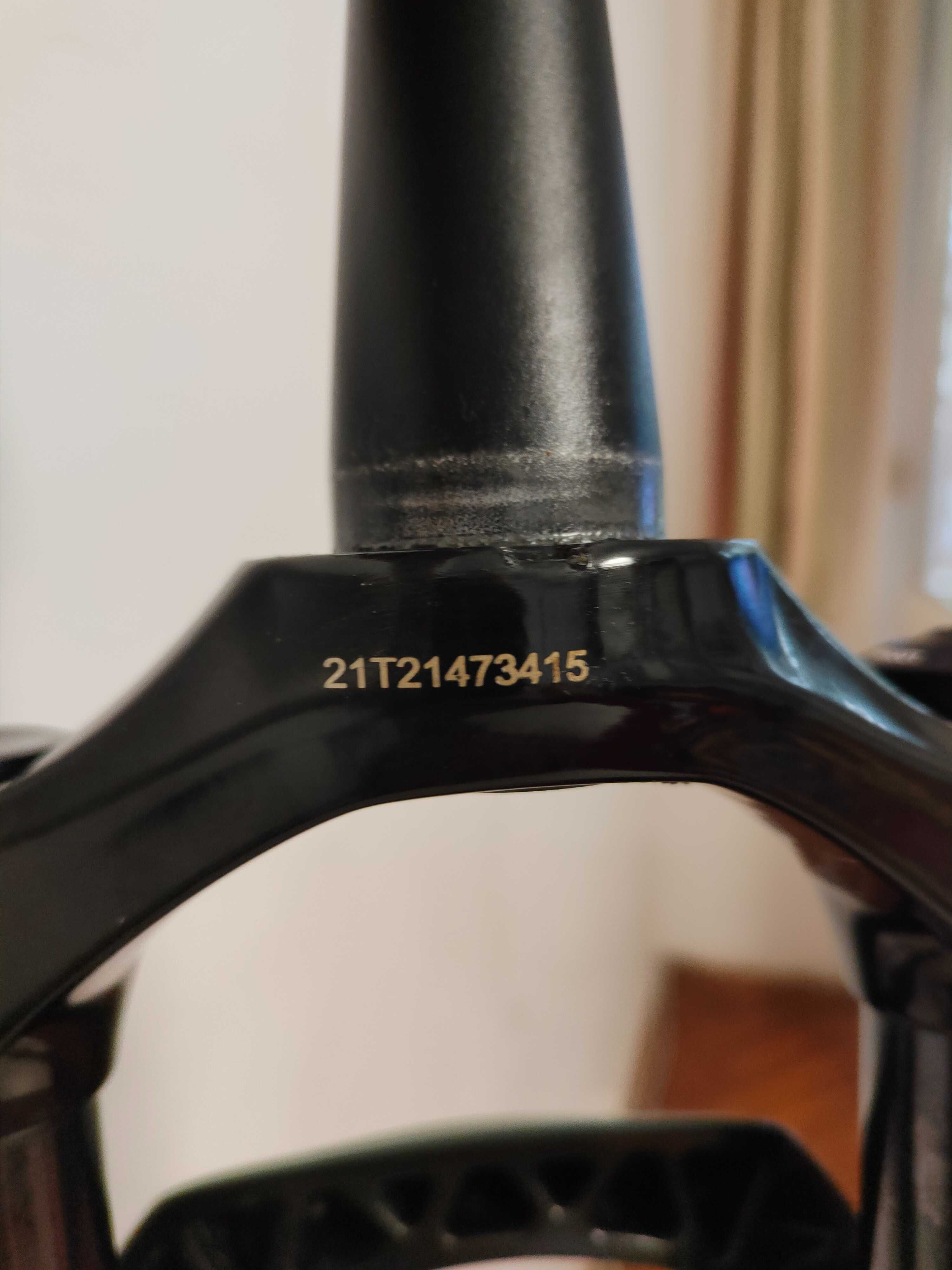 Вилка 	Rockshox Judy