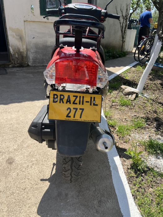 Moto Scuter cu acte la zi