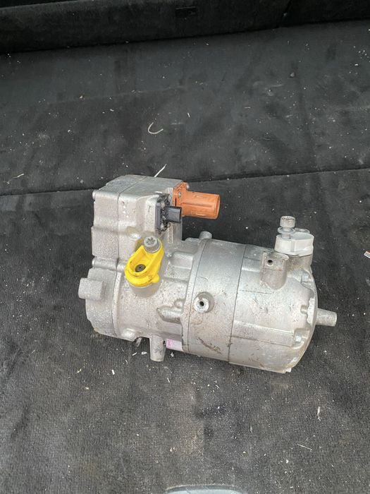 BMW Компресор 2 U06 X1 U11 X3 G45 5A5F559 AC