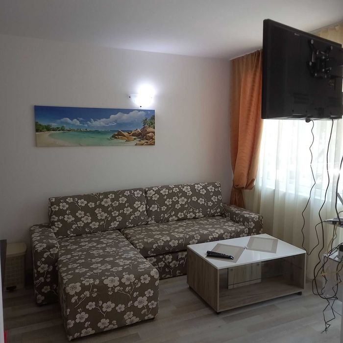 Дава се под наем Двустаен апартамент в Бургас, Сарафово - 50 кв.м за 325 € - Снимка #3