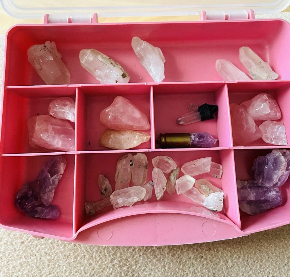 Планински кутия с Кристали, лот, кристал, камък, енергия