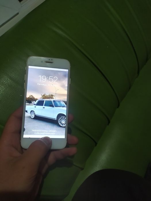 Продам iPhone 6 gold