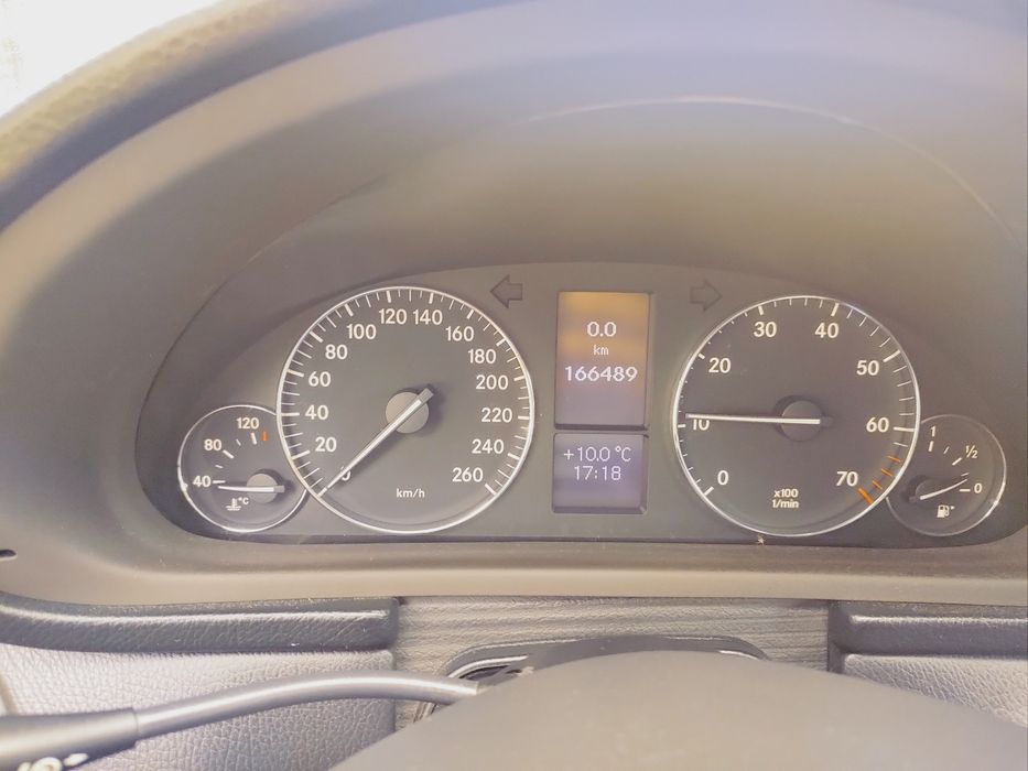 Vând Mercedes w203 impecabil benzina 166000 km